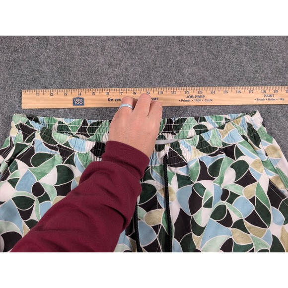 Todd Snyder Swim Shorts Mens XL Green Geo Abstract Mesh Lined NWT - Picture 2 of 8